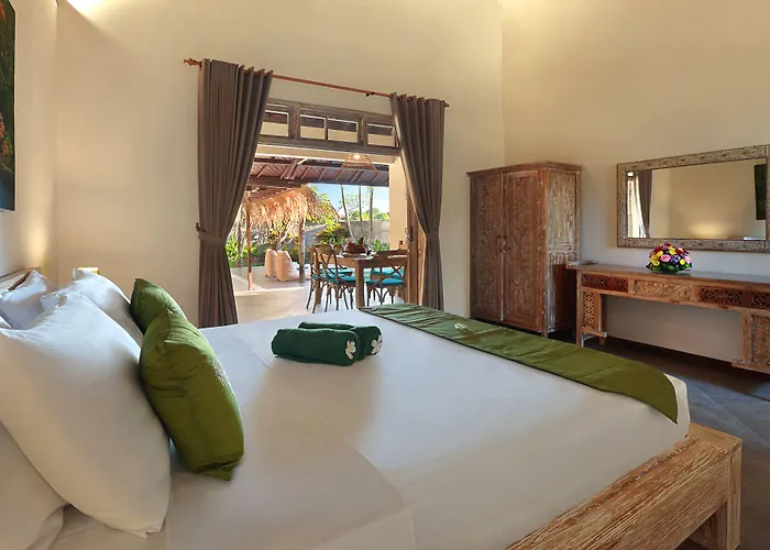 Breezy Point Villa *